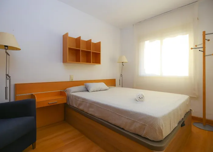 アパート Guillem